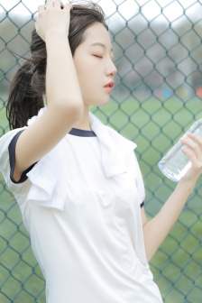 午夜三级剧场我妻子的新妈妈